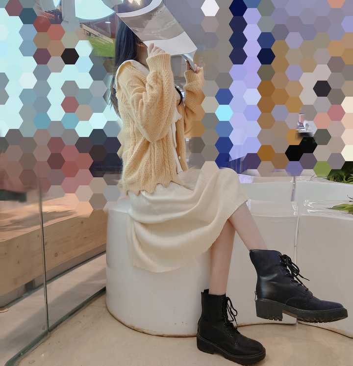 健身明星穿衣服品牌有哪些_明星健身穿的衣服品牌_明星穿什么品牌健身衣