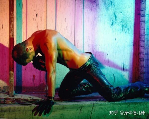 中国男生健身_中国男子健身图鉴_中国男子健身