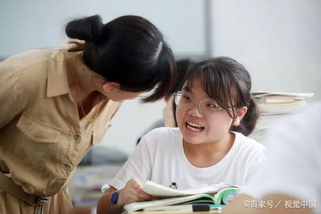 学生体操歌_学生体操运动_学生不愿做体操